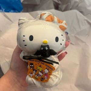 Hello Kitty Mummy Halloween Figurine